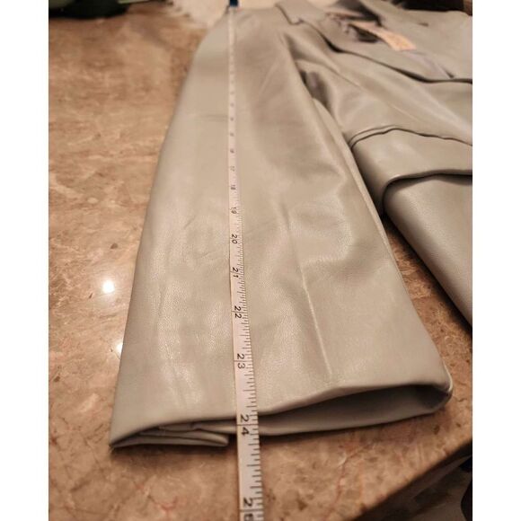 Badgley Mischka NWT stretch vegan leather blazer jacket heather grey size medium - Picture 8 of 8